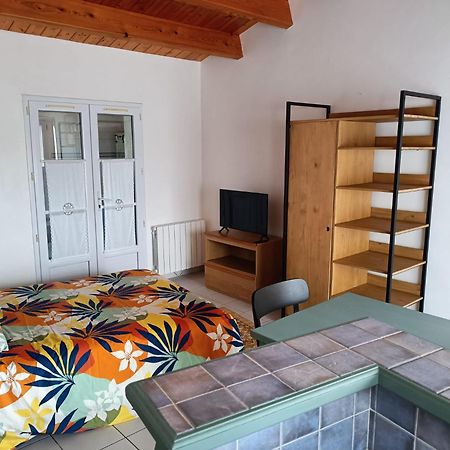 Large Studio Close To The Beach Saint-Martin-de-Ré Extérieur photo